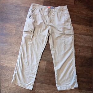 Merrell Tan Cargo Pants Relaxed Fit Size 36 Semi New